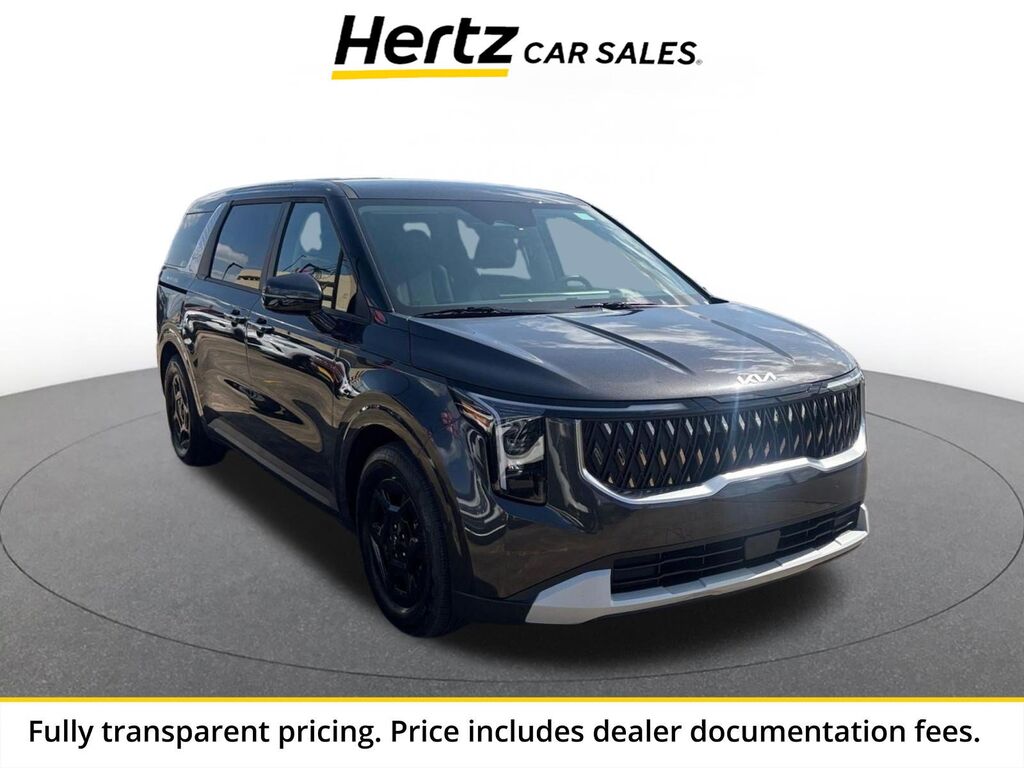 2026 Kia Carnival LXS — photo 1 of 13