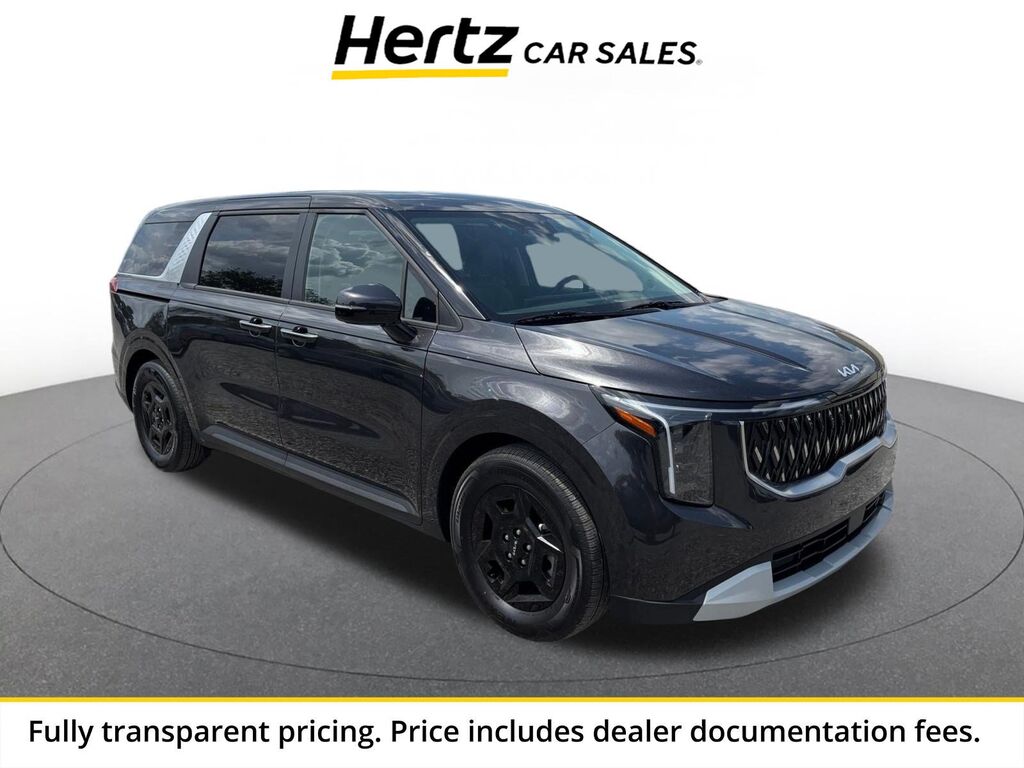 2026 Kia Carnival LXS — photo 1 of 13