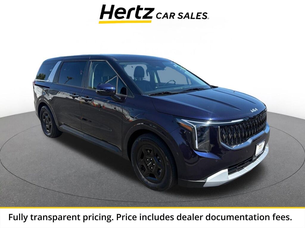 2026 Kia Carnival LXS — photo 1 of 13