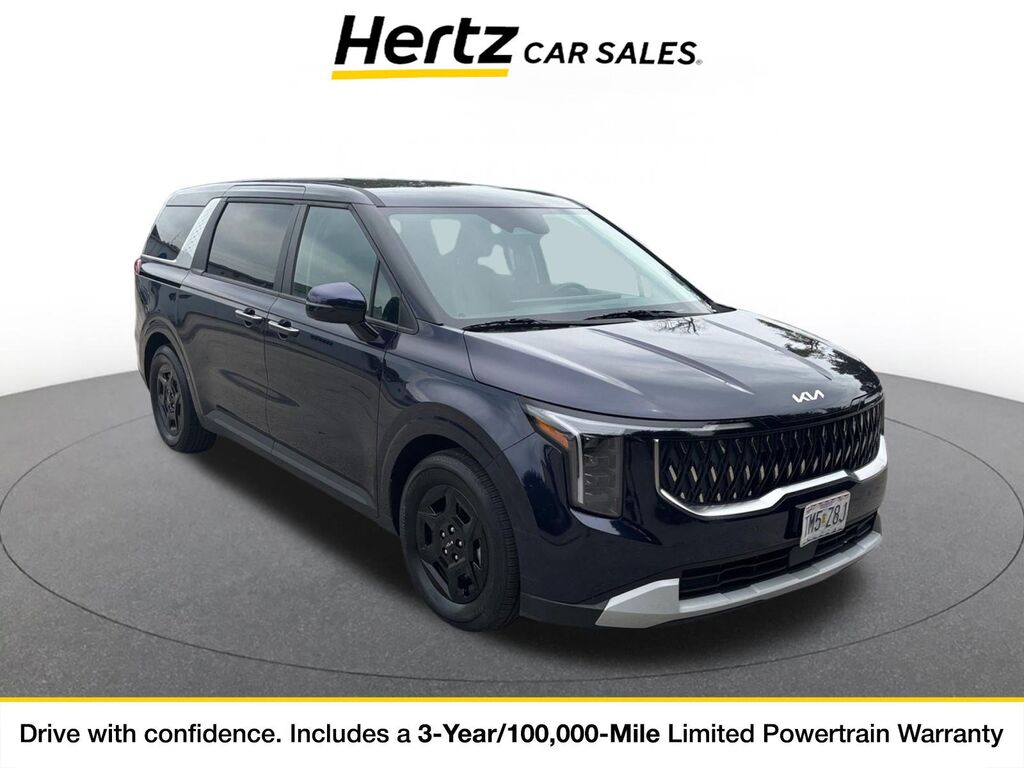 2026 Kia Carnival LXS — photo 1 of 11