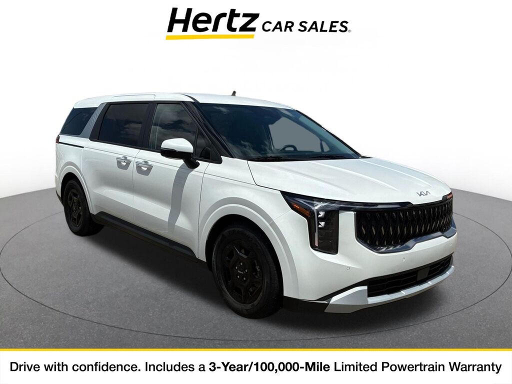 2026 Kia Carnival LXS — photo 1 of 11