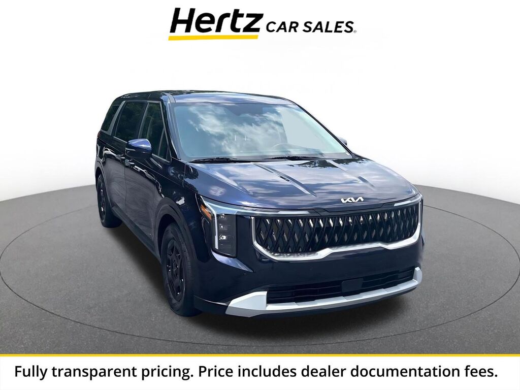 2026 Kia Carnival LXS — photo 1 of 13