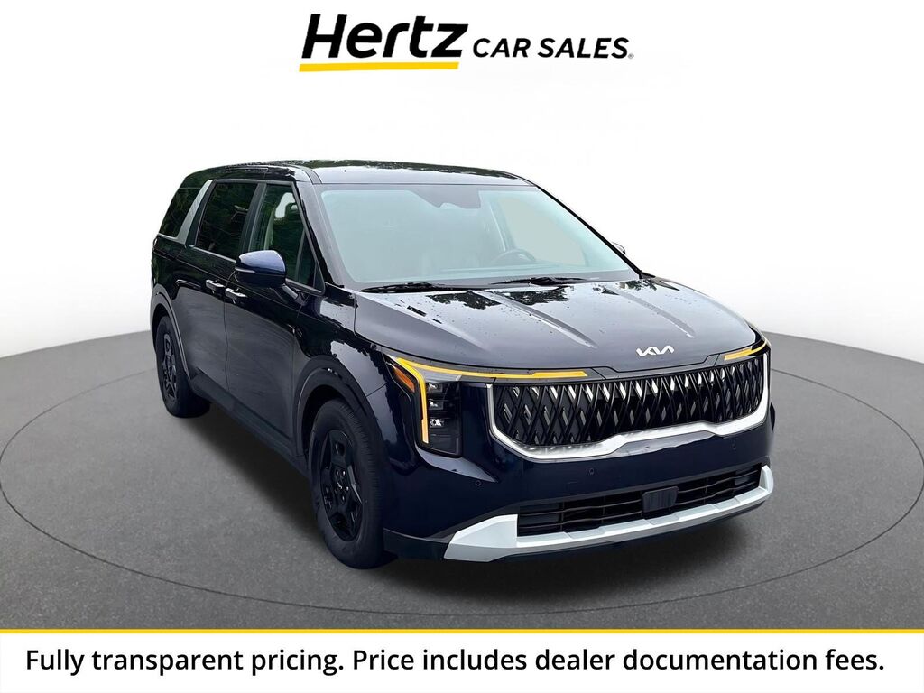 2026 Kia Carnival LXS — photo 1 of 13