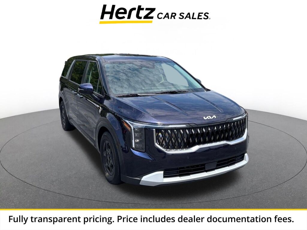 2026 Kia Carnival LXS — photo 1 of 13