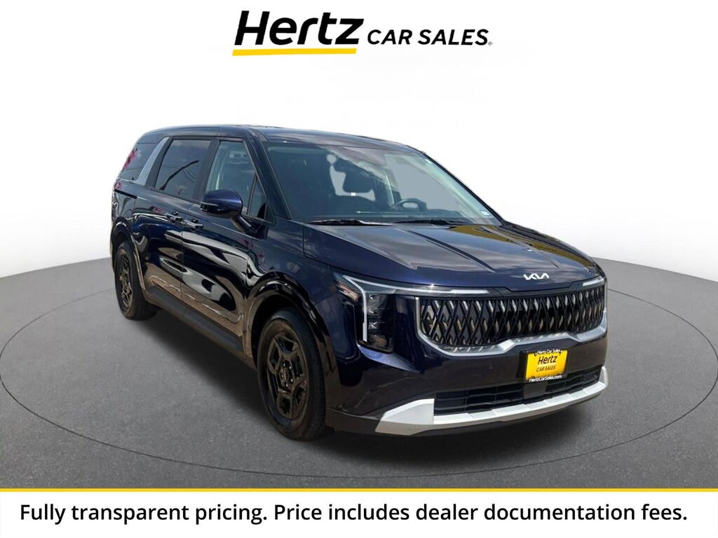 2026 Kia Carnival LXS — photo 1 of 13
