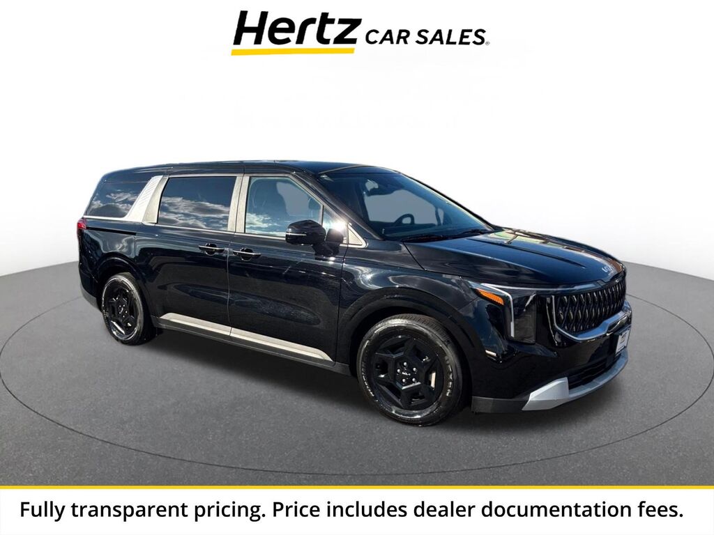 2026 Kia Carnival LXS — photo 1 of 13