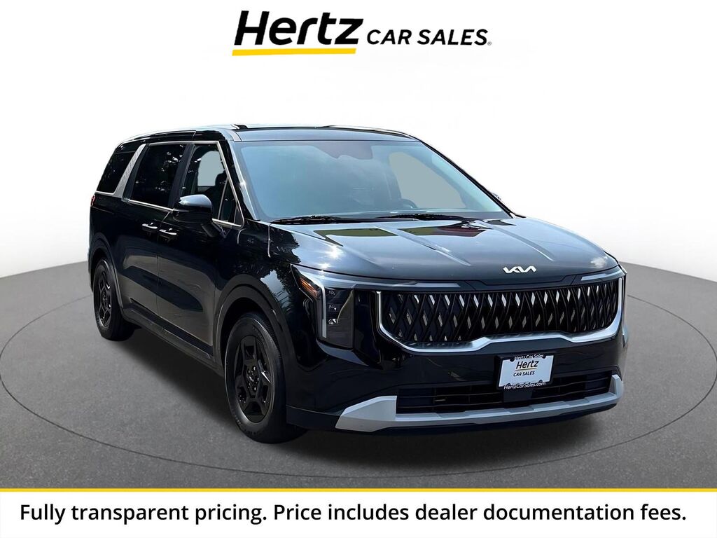 2026 Kia Carnival LXS — photo 1 of 13