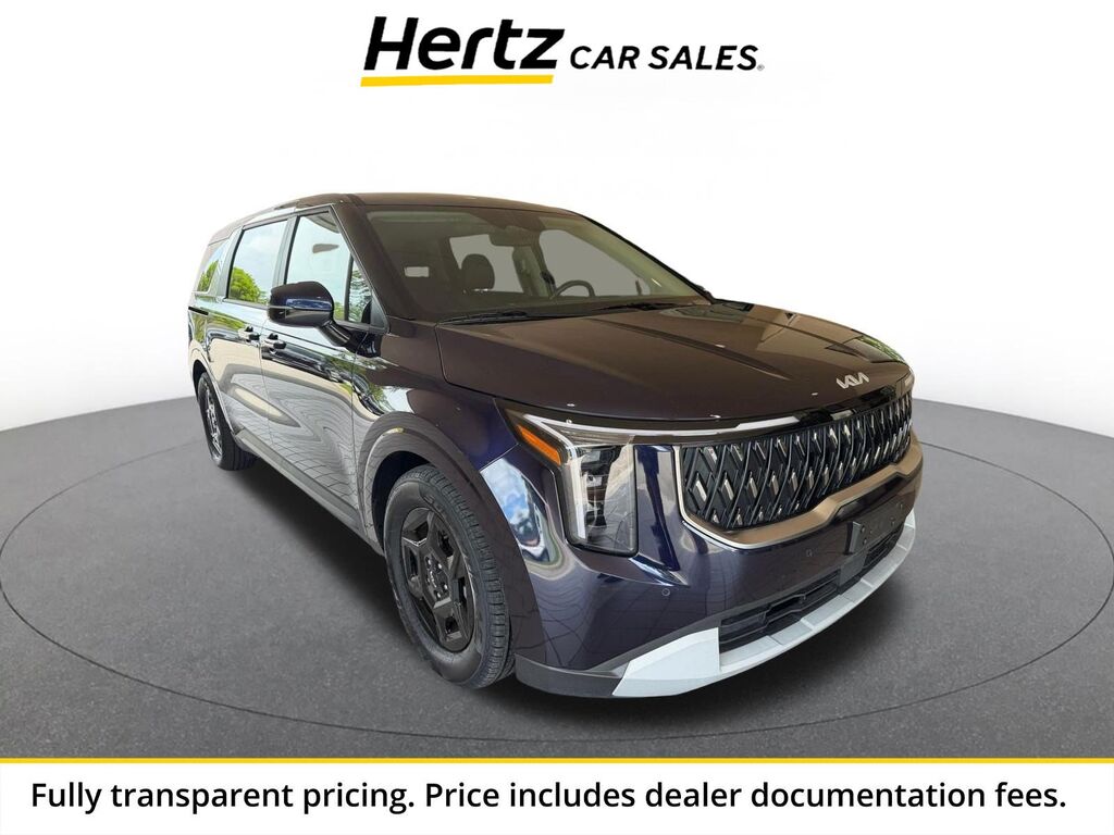 2026 Kia Carnival LXS — photo 1 of 13
