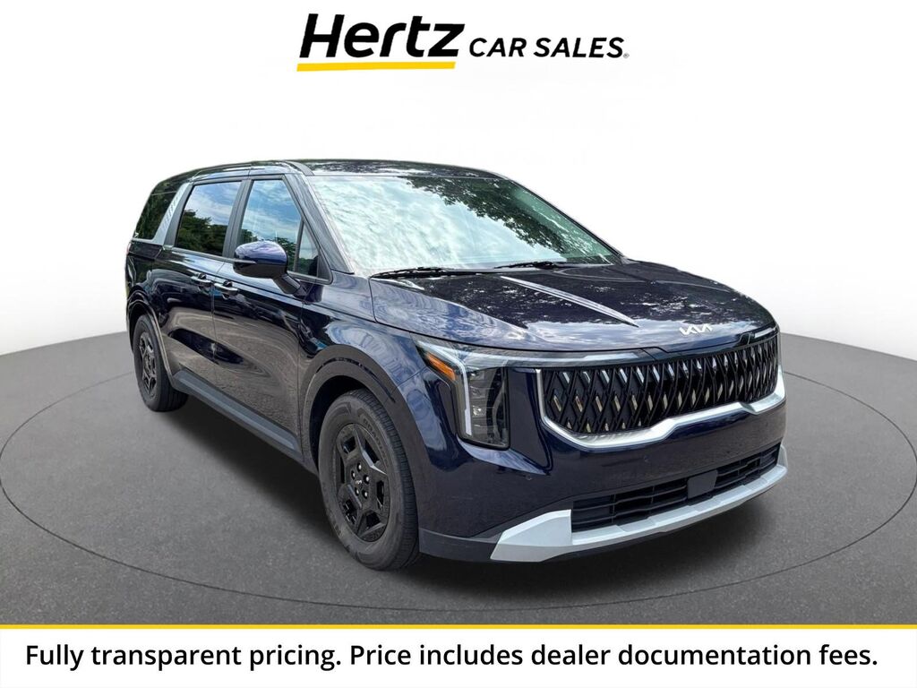 2026 Kia Carnival LXS — photo 1 of 13
