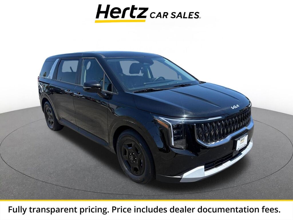 2026 Kia Carnival LXS — photo 1 of 13
