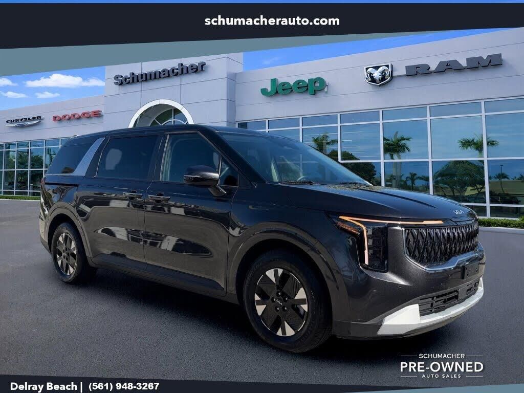 2026 Kia Carnival Hybrid LXS — photo 1 of 1