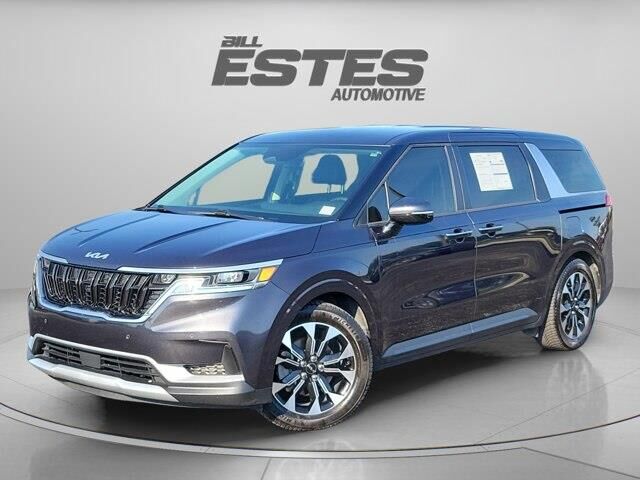 2023 Kia Carnival EX — photo 1 of 41