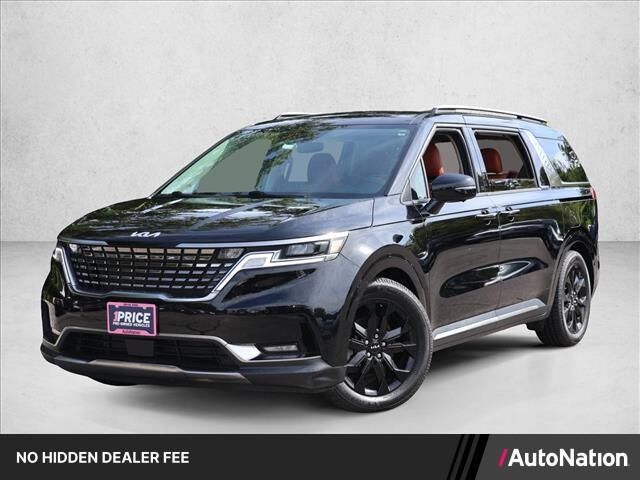 2023 Kia Carnival SX — photo 1 of 13