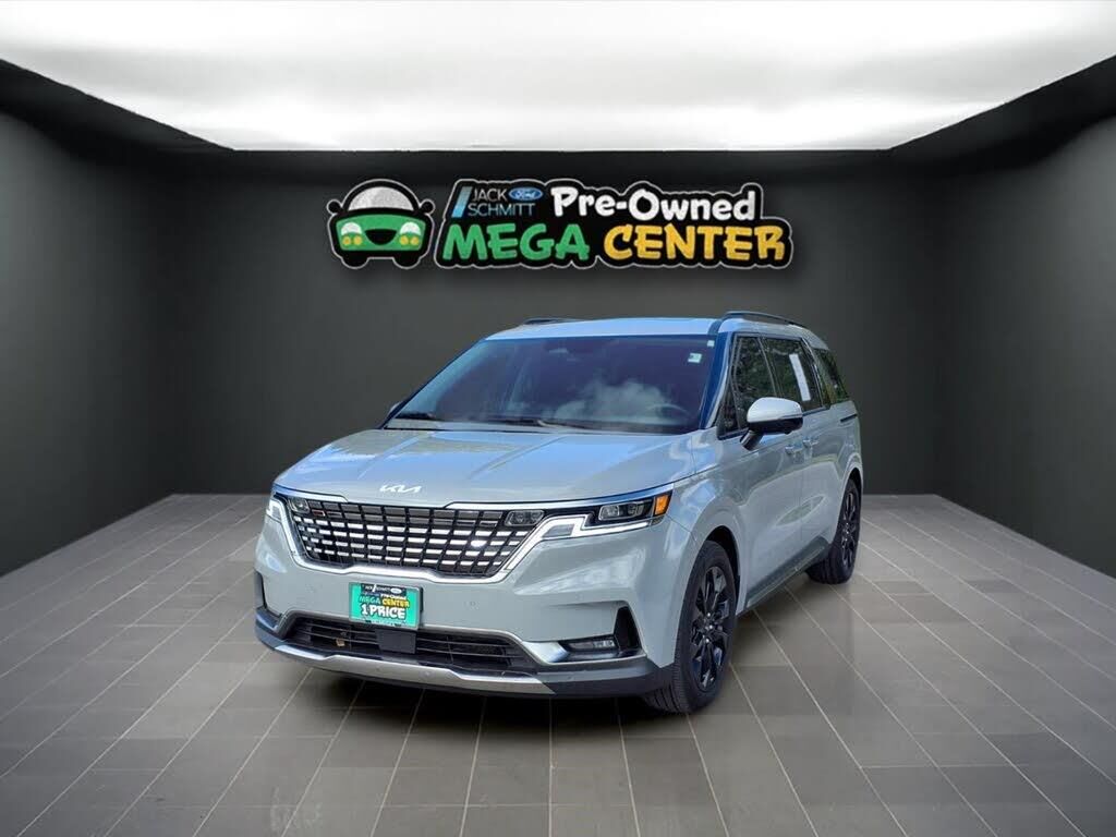2024 Kia Carnival SX Prestige — photo 1 of 1