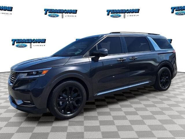2023 Kia Carnival SX