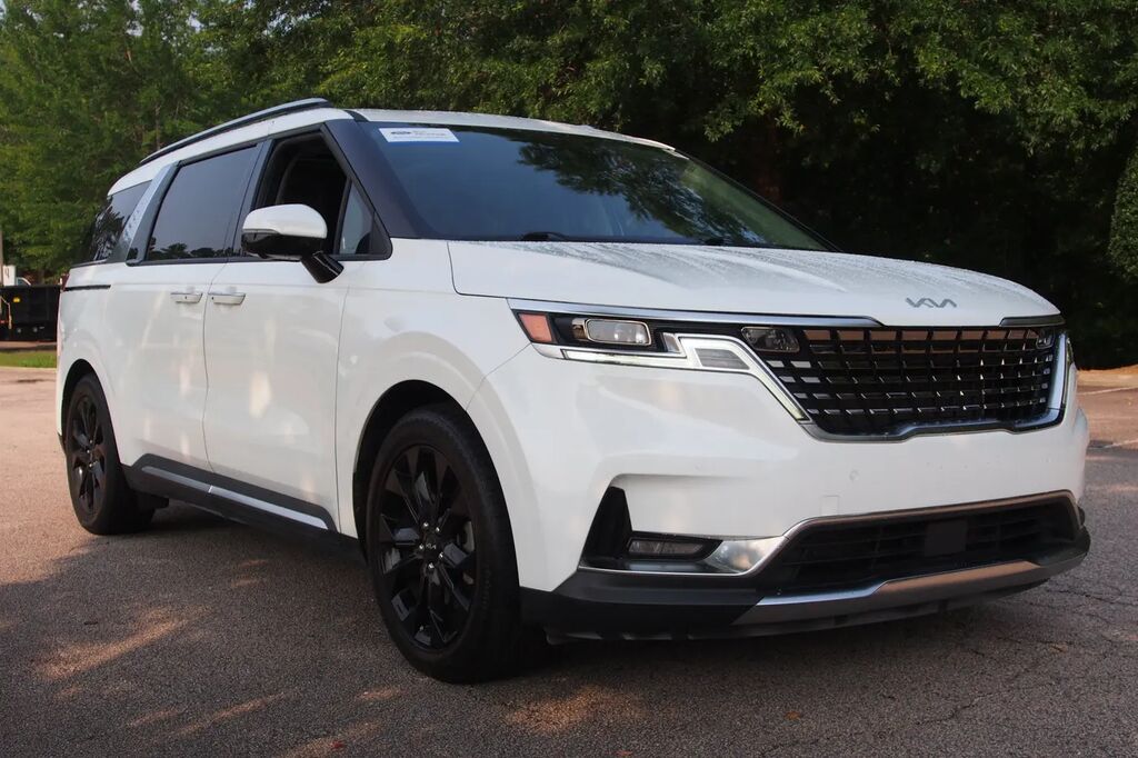 2022 Kia Carnival SX Prestige — photo 1 of 26