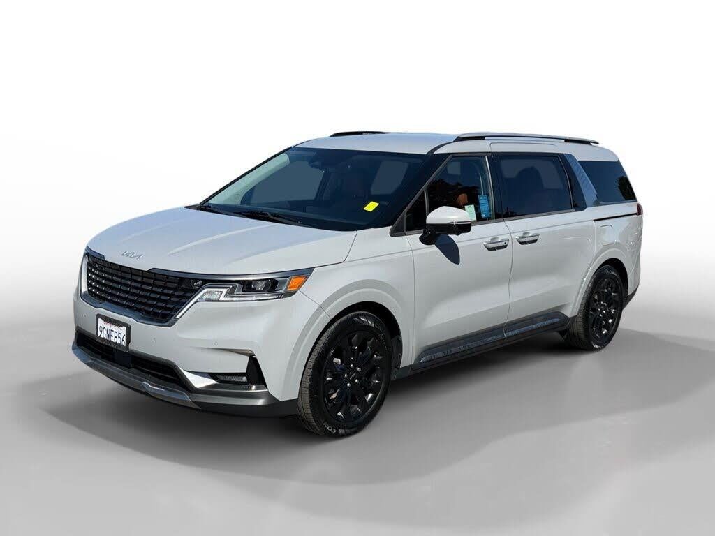 2024 Kia Carnival SX — photo 1 of 1