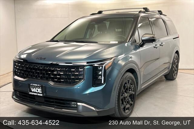 2025 Kia Carnival SX — photo 1 of 35