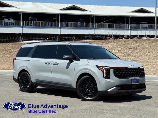2026 Kia Carnival Hybrid SX Prestige — photo 1 of 40