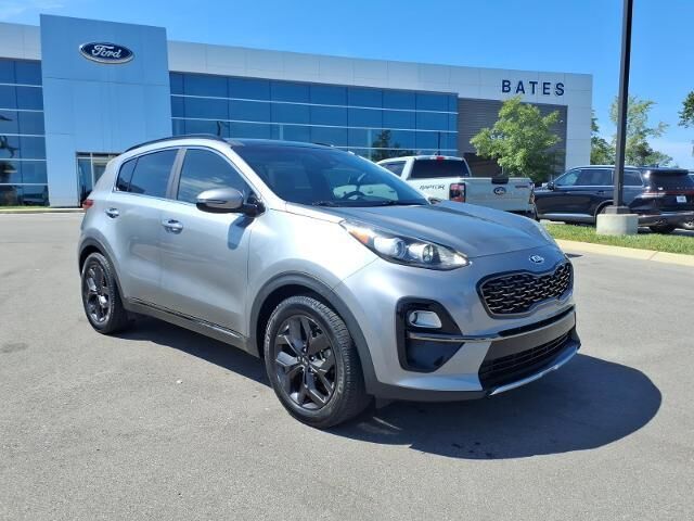 2020 Kia Sportage S — photo 1 of 13