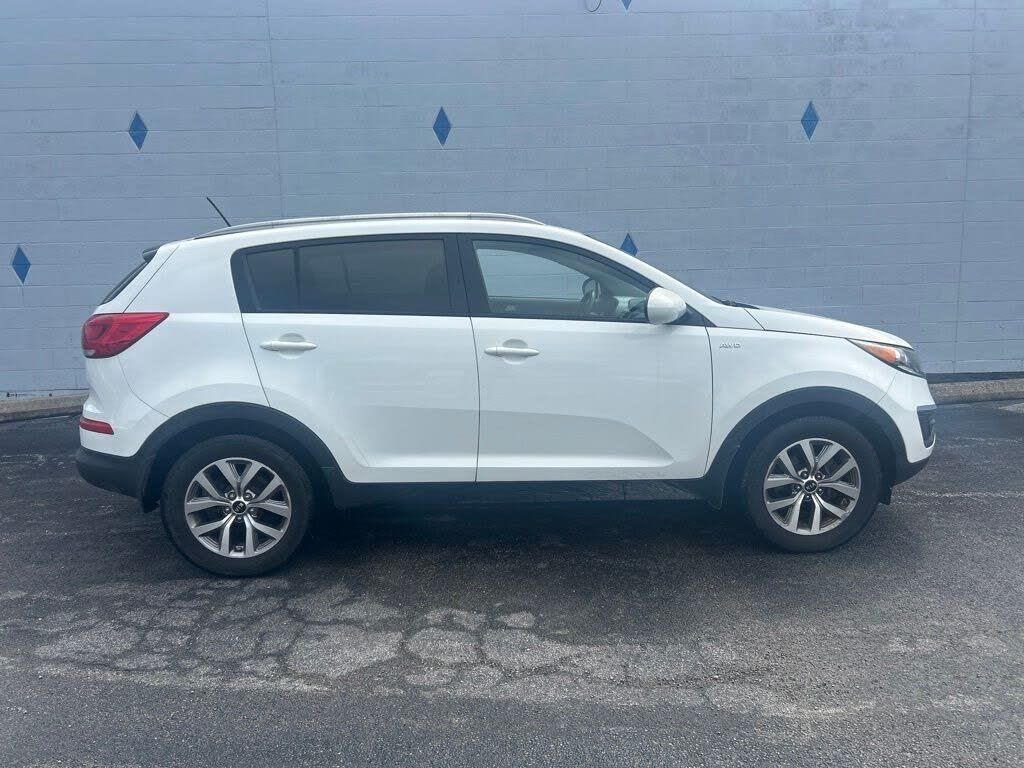 2016 Kia Sportage LX — photo 1 of 25
