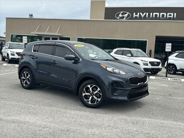2022 Kia Sportage LX — photo 1 of 13