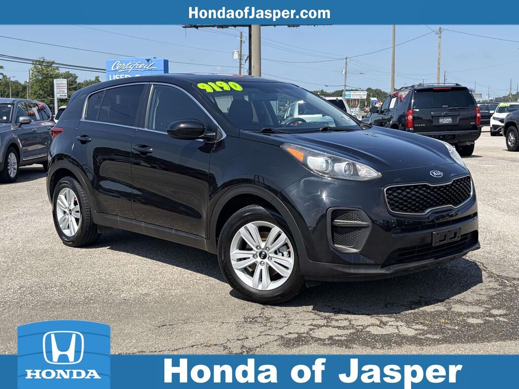 2017 Kia Sportage LX FWD — photo 1 of 13