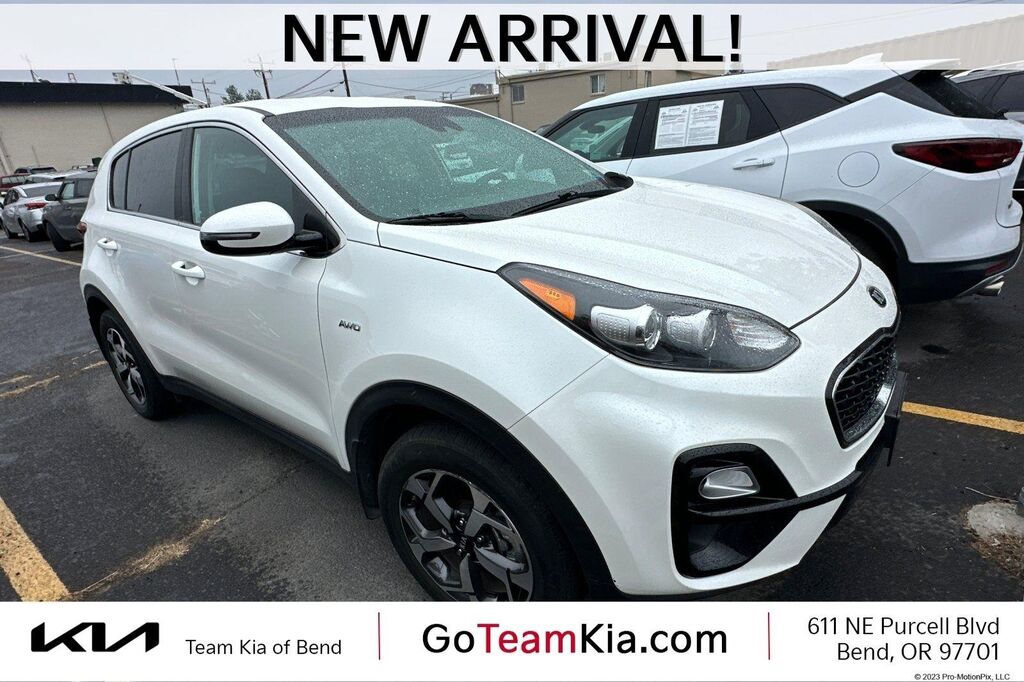 2021 Kia Sportage LX — photo 1 of 12