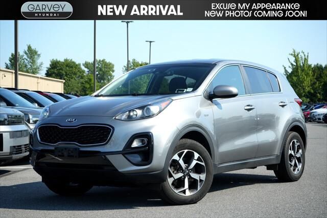 2020 Kia Sportage LX — photo 1 of 15