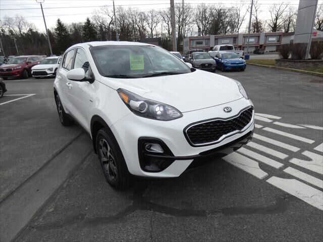 2022 Kia Sportage LX — photo 1 of 13