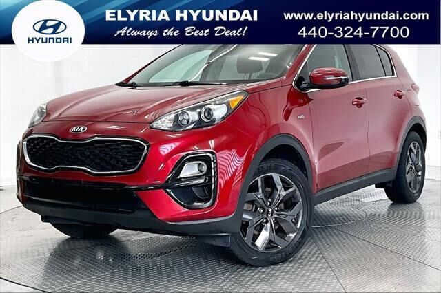 2022 Kia Sportage LX — photo 1 of 13