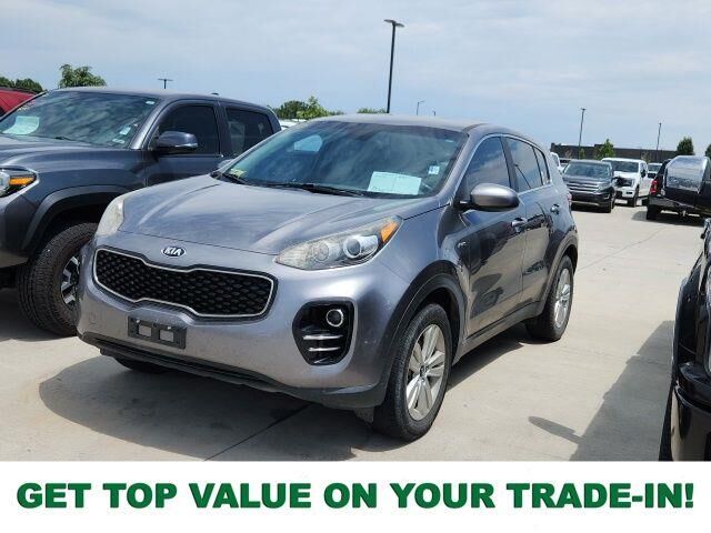 2017 Kia Sportage LX — photo 1 of 30