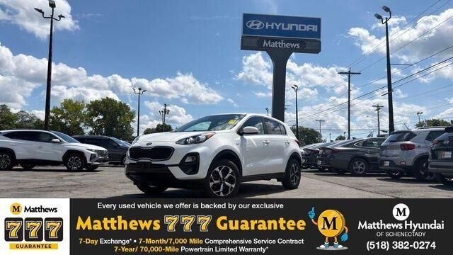 2022 Kia Sportage LX — photo 1 of 13