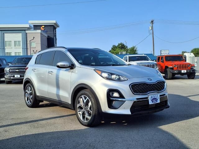 2022 Kia Sportage EX — photo 1 of 26