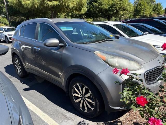 2017 Kia Sportage EX — photo 1 of 4