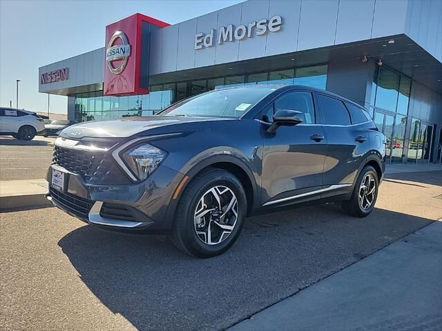 2023 Kia Sportage LX — photo 1 of 26