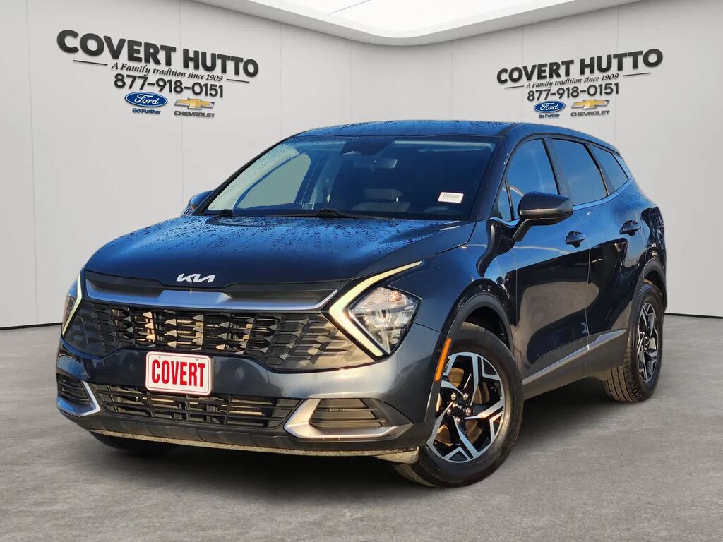 2023 Kia Sportage LX — photo 1 of 13