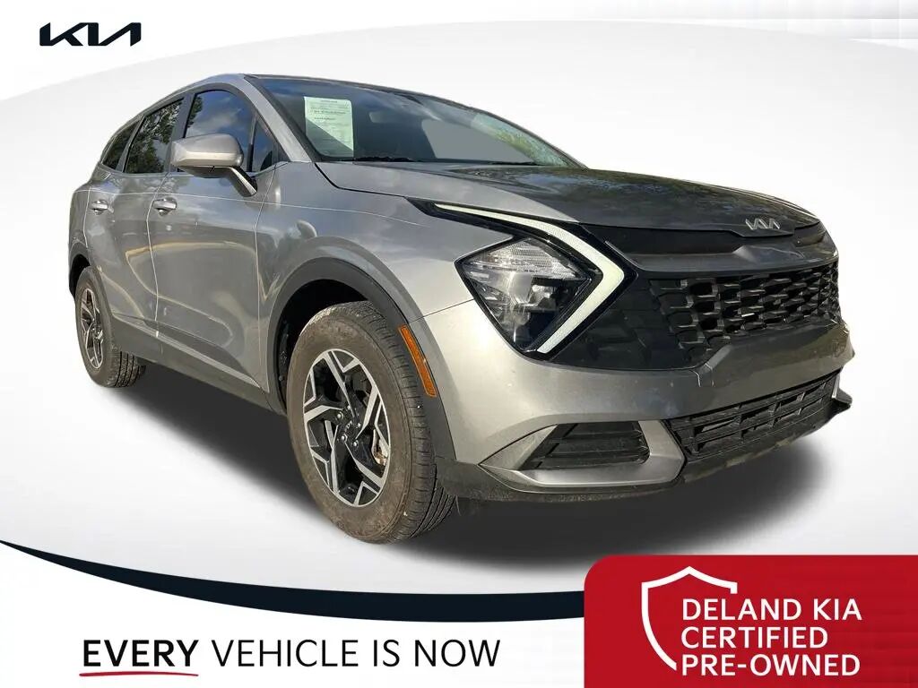 2023 Kia Sportage LX — photo 1 of 10