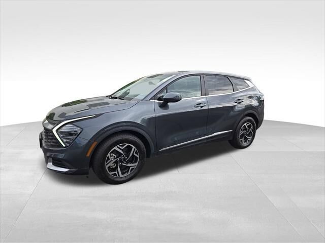 2024 Kia Sportage LX — photo 1 of 13
