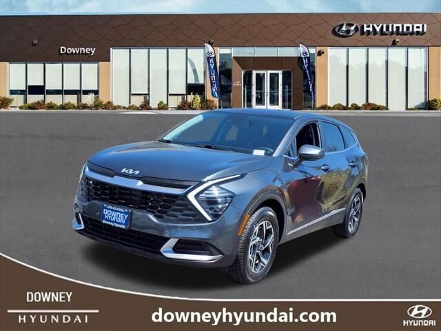 2025 Kia Sportage LX — photo 1 of 39