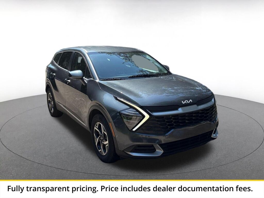 2025 Kia Sportage LX — photo 1 of 13