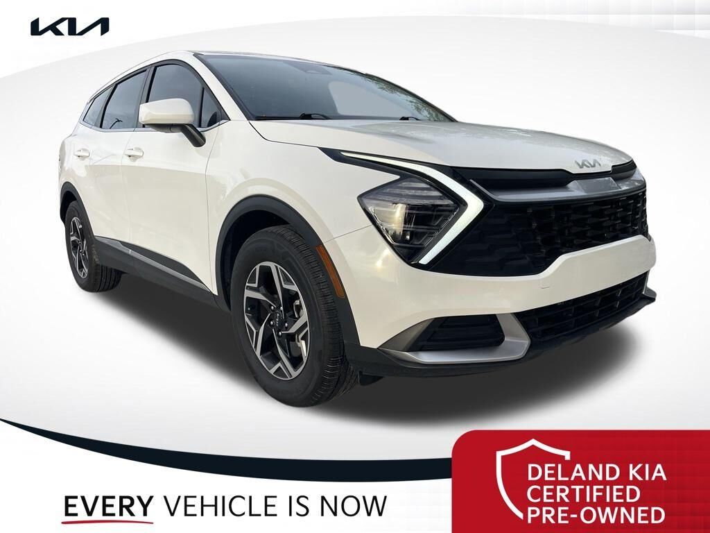 2025 Kia Sportage LX — photo 1 of 36