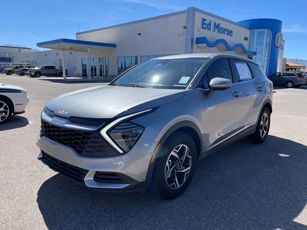 2025 Kia Sportage LX — photo 1 of 26