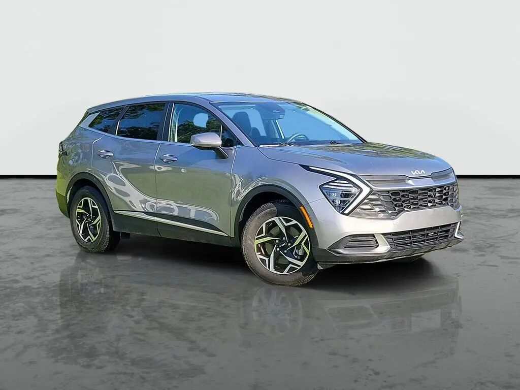 2024 Kia Sportage LX — photo 1 of 12