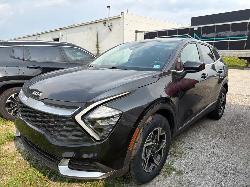 2023 Kia Sportage LX — photo 1 of 1