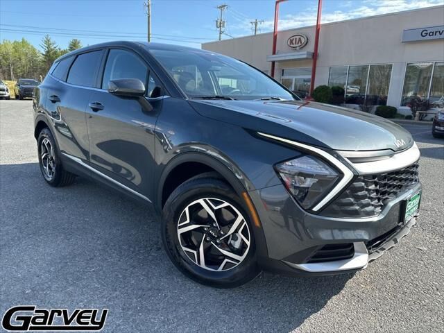 2023 Kia Sportage LX — photo 1 of 26