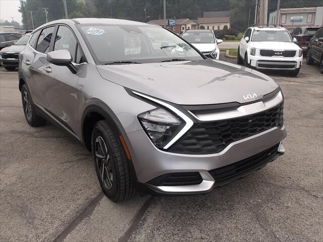 2023 Kia Sportage Hybrid LX — photo 1 of 13