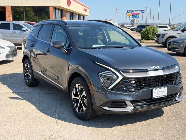 2025 Kia Sportage Hybrid EX — photo 1 of 19