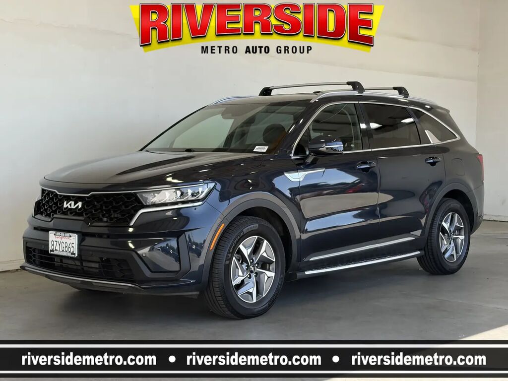2022 Kia Sorento Hybrid S — photo 1 of 13