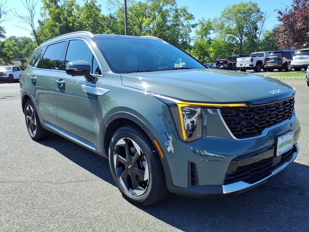 2025 Kia Sorento Hybrid SX Prestige — photo 1 of 13